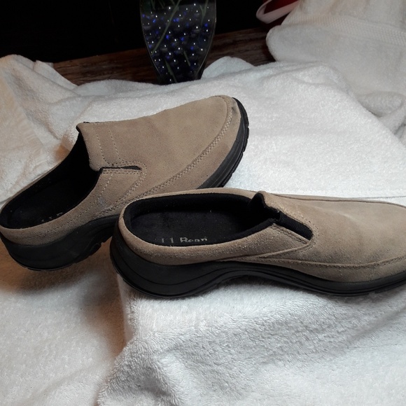 L.L. Bean ladies mule type slides - Picture 4 of 6